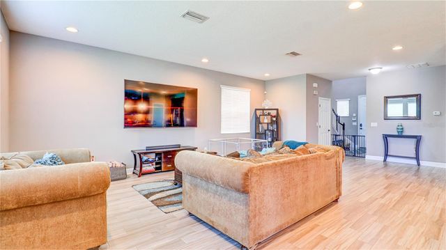 7651 WINDCHASE WAY, Wesley Chapel, FL 33545