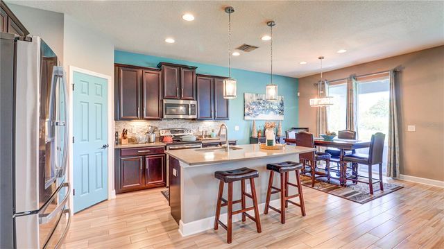 7651 WINDCHASE WAY, Wesley Chapel, FL 33545