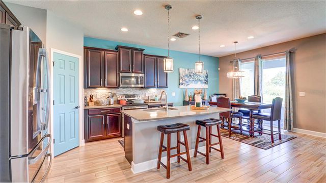 7651 WINDCHASE WAY, Wesley Chapel, FL 33545