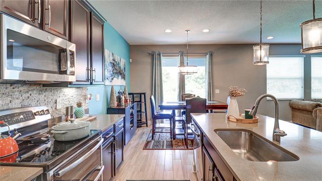 7651 WINDCHASE WAY, Wesley Chapel, FL 33545