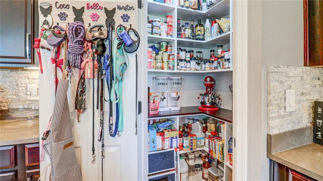 7651 WINDCHASE WAY, Wesley Chapel, FL 33545