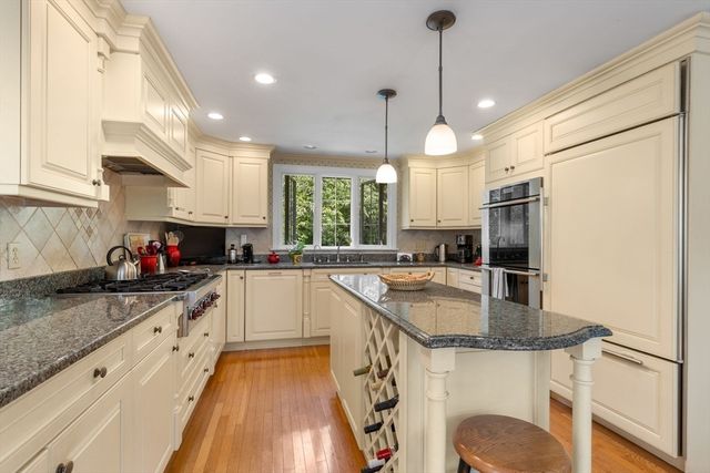 101 Two Ponds Road, Falmouth, MA 02540