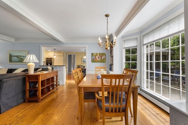 101 Two Ponds Road, Falmouth, MA 02540