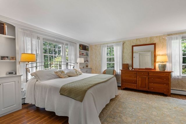 101 Two Ponds Road, Falmouth, MA 02540