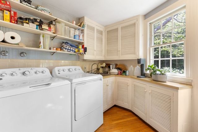101 Two Ponds Road, Falmouth, MA 02540