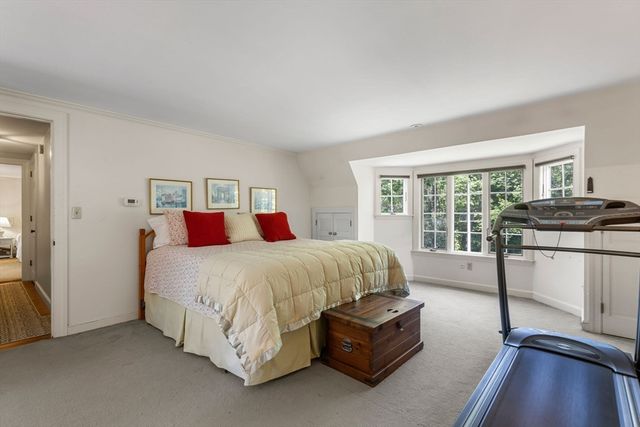 101 Two Ponds Road, Falmouth, MA 02540