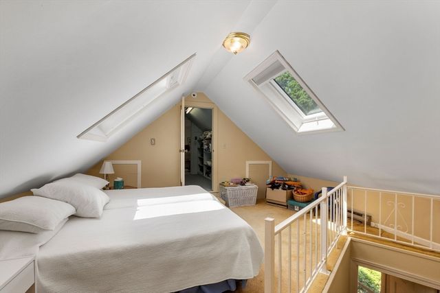 101 Two Ponds Road, Falmouth, MA 02540