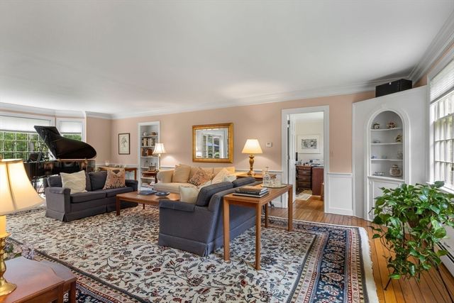 101 Two Ponds Road, Falmouth, MA 02540