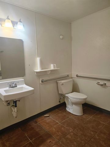 414 S Center St., Longview, TX 75601