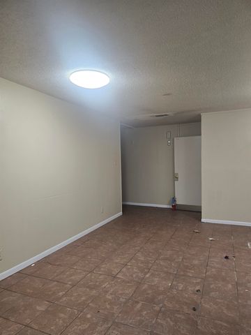 414 S Center St., Longview, TX 75601