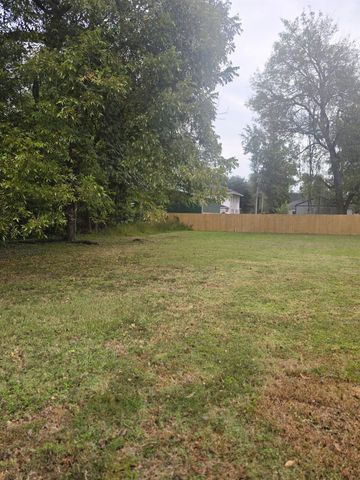 414 S Center St., Longview, TX 75601