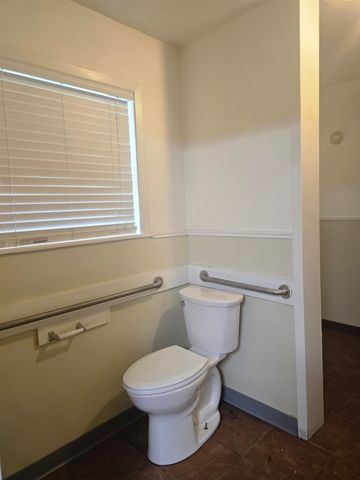 414 S Center St., Longview, TX 75601