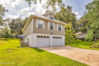 13812 Fairway Drive, Ocean Springs, MS 39564