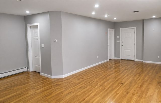 898 Huntington Avenue 3, Boston, MA 02115