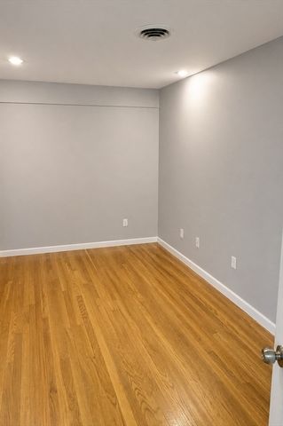 898 Huntington Avenue 3, Boston, MA 02115