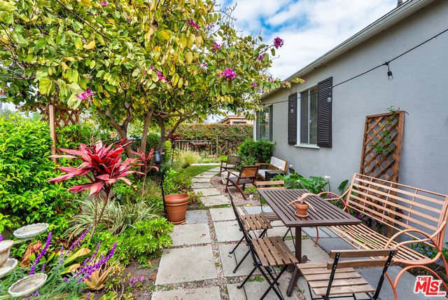 2339 Abbot Kinney Boulevard, Venice, CA 90291