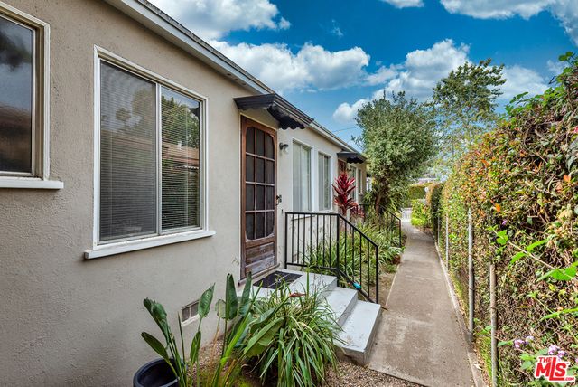 2339 Abbot Kinney Boulevard, Venice, CA 90291