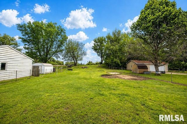 2003 CHICORY Road, Pekin, IL 61554