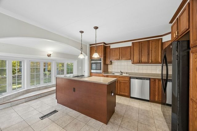 67 Crestwood Drive, Northborough, MA 01532