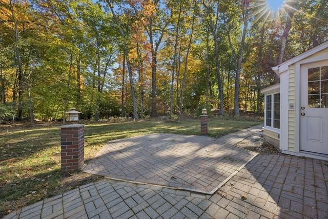 67 Crestwood Drive, Northborough, MA 01532