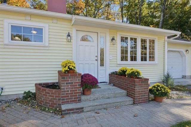 67 Crestwood Drive, Northborough, MA 01532
