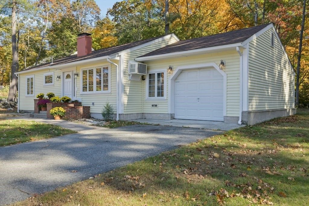 67 Crestwood Drive, Northborough, MA 01532
