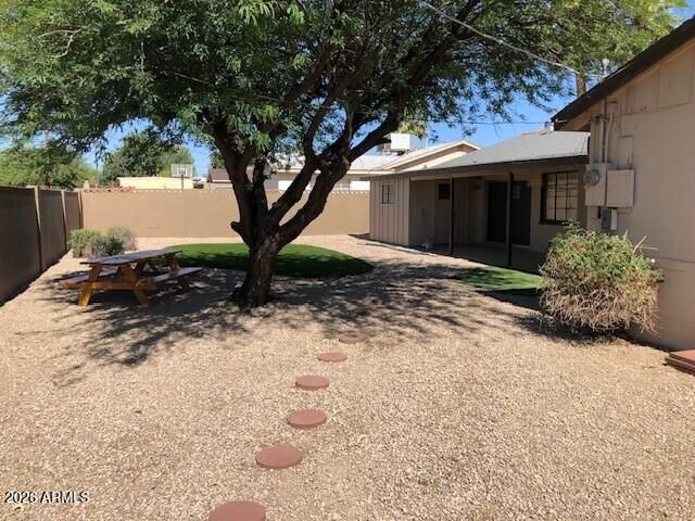 6901 E LATHAM Street, Scottsdale, AZ 85257