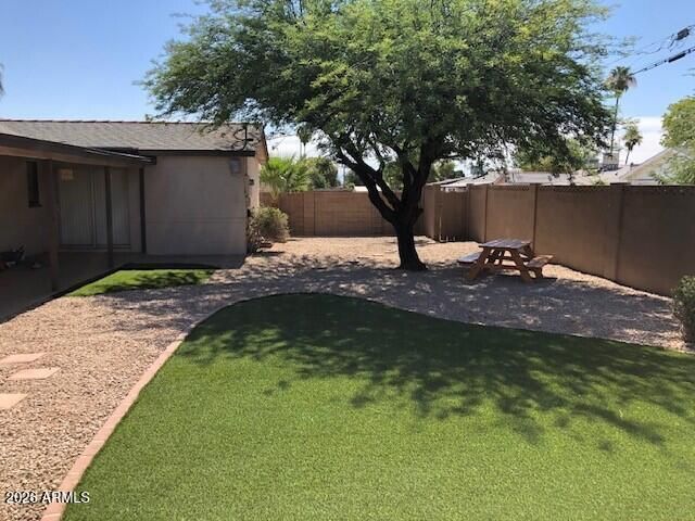 6901 E LATHAM Street, Scottsdale, AZ 85257