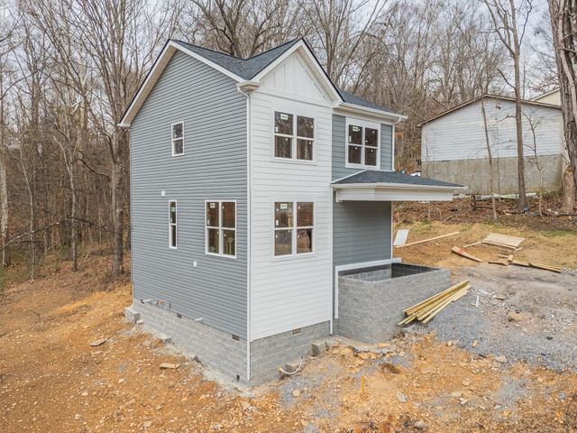 111 Annette Dr, Ashland City, TN 37015