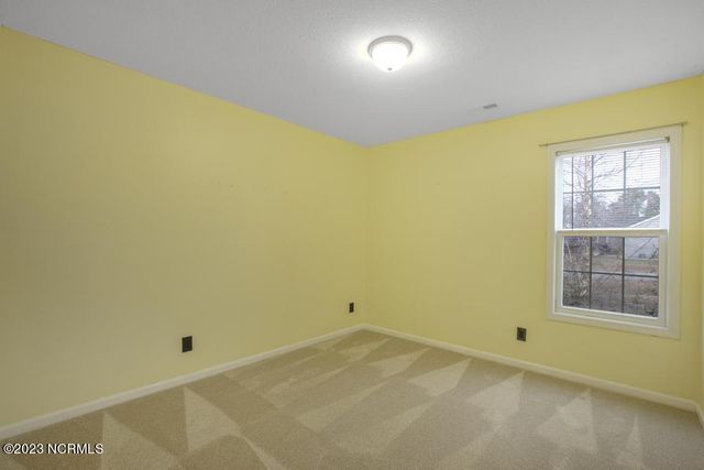 412 Midnight Drive, Richlands, NC 28574