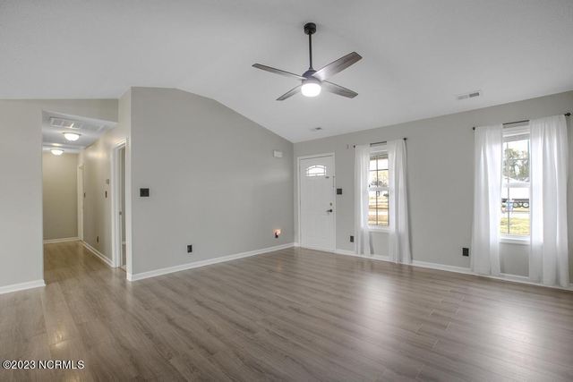 412 Midnight Drive, Richlands, NC 28574