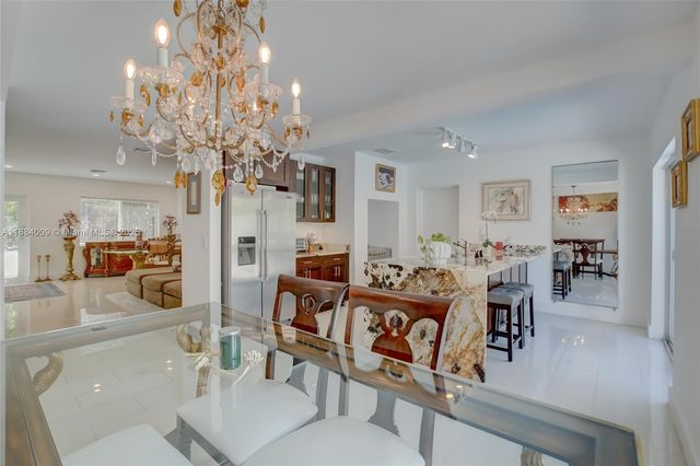 2601 NE 11th Ct, Fort Lauderdale, FL 33304