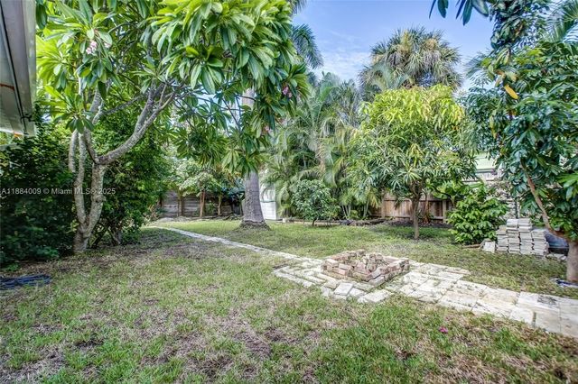 2601 NE 11th Ct, Fort Lauderdale, FL 33304