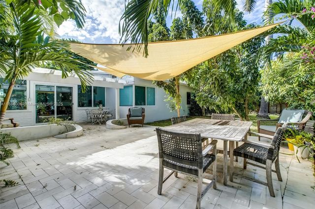 2601 NE 11th Ct, Fort Lauderdale, FL 33304