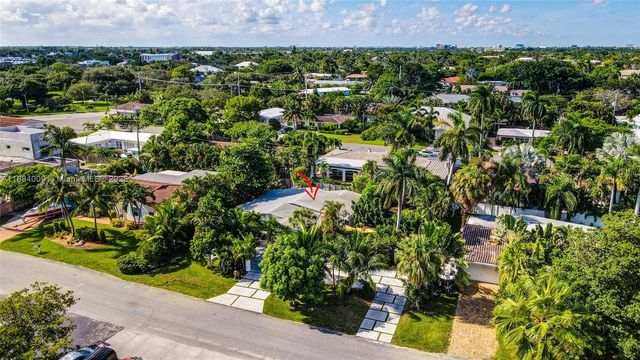 2601 NE 11th Ct, Fort Lauderdale, FL 33304