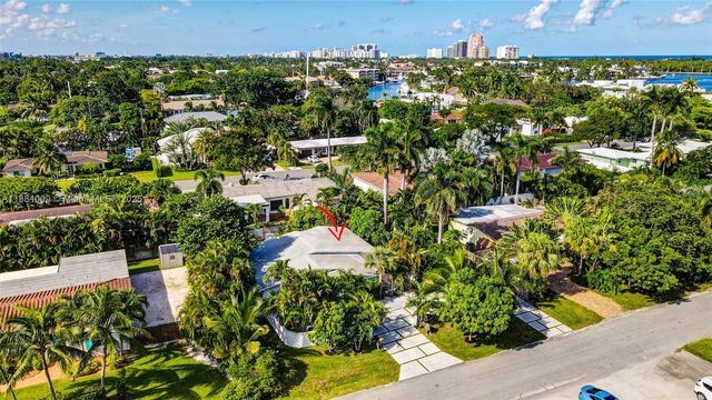 2601 NE 11th Ct, Fort Lauderdale, FL 33304