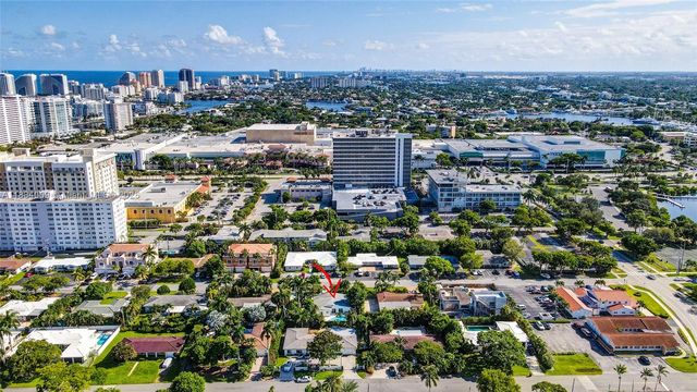 2601 NE 11th Ct, Fort Lauderdale, FL 33304