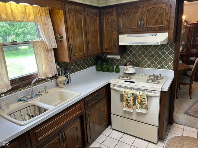 120 Chitwood Drive, Anderson, IN 46012