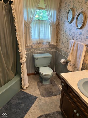 120 Chitwood Drive, Anderson, IN 46012