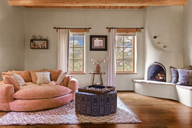 707 Joaquin Lane, Santa Fe, NM 87505