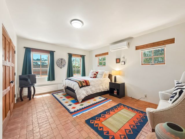 707 Joaquin Lane, Santa Fe, NM 87505