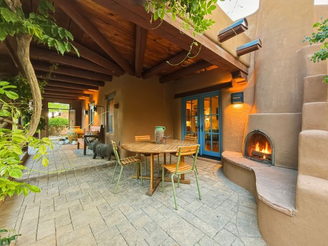 707 Joaquin Lane, Santa Fe, NM 87505