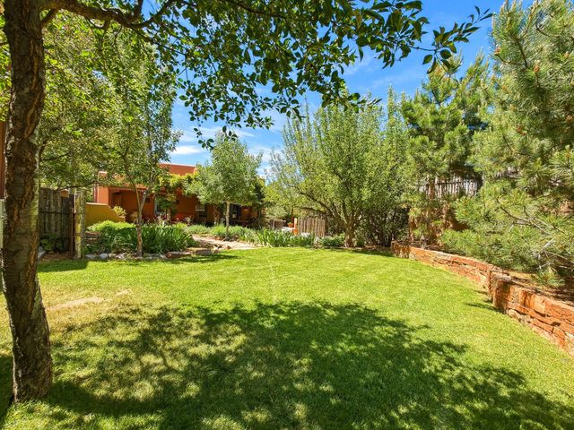 707 Joaquin Lane, Santa Fe, NM 87505