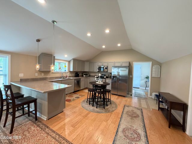 76 Spring Street, Cambridge, NY 12816