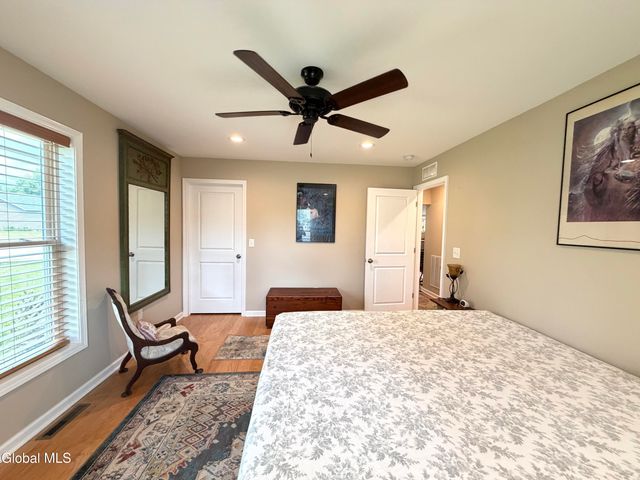 76 Spring Street, Cambridge, NY 12816