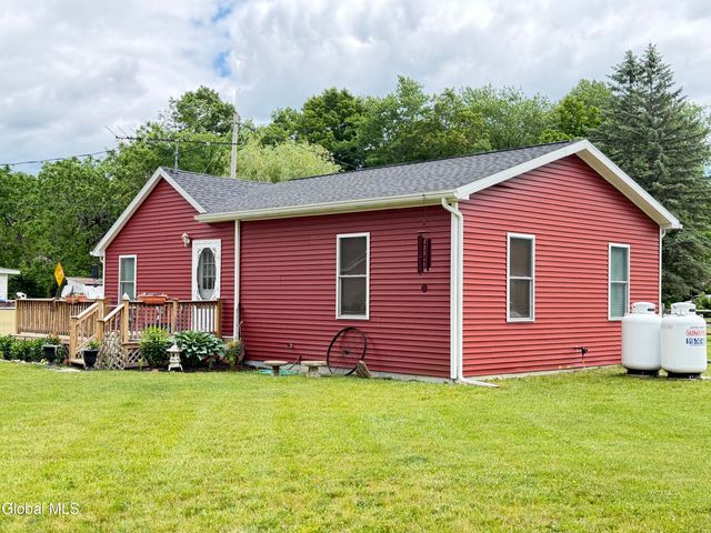 76 Spring Street, Cambridge, NY 12816