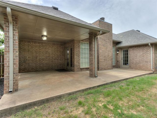 11833 SW 17th Street, Yukon, OK 73099