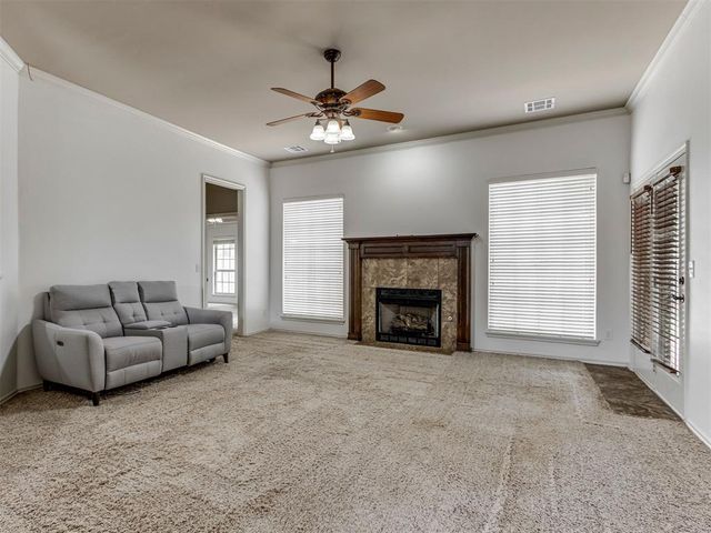 11833 SW 17th Street, Yukon, OK 73099