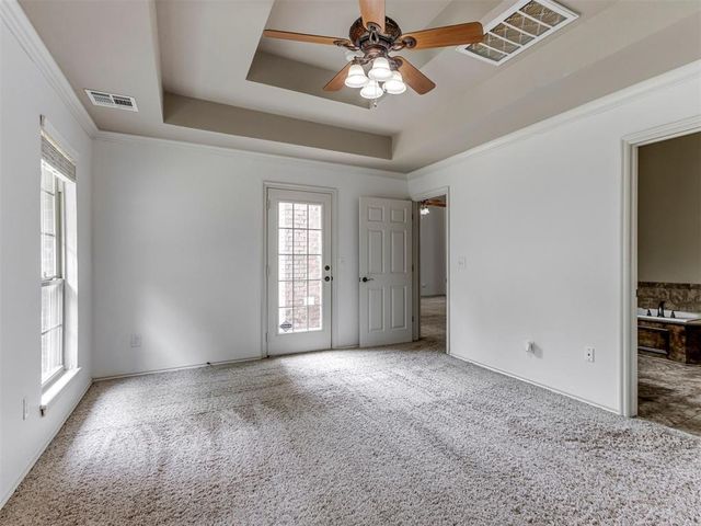 11833 SW 17th Street, Yukon, OK 73099