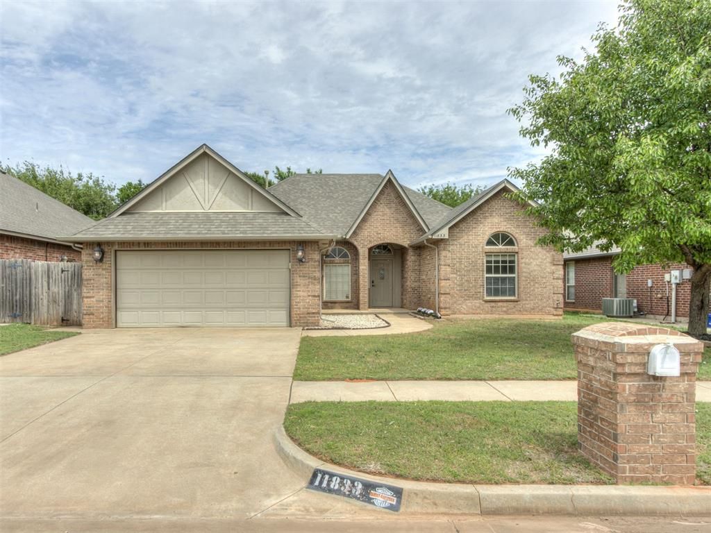 11833 SW 17th Street, Yukon, OK 73099